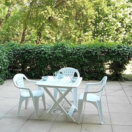 Charmant Studio Avec Terrasse Et Parking, Proche Plage Et Port - Fr-1-551-25 ラ・ロシェル エクステリア 写真